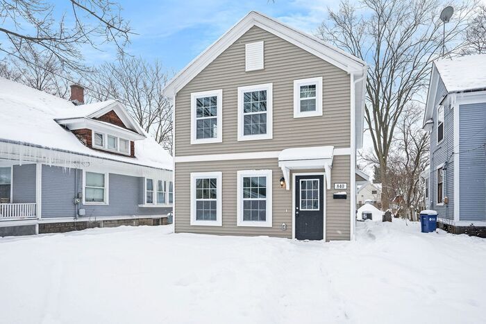 1155 Cass Ave SE in Grand Rapids, MI - Building Photo