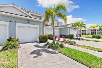 4607 Arboretum Cir in Naples, FL - Foto de edificio - Building Photo