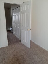 1624 Valley Dr in West Chester, PA - Building Photo - Building Photo