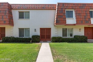 4004 N Granite Reef Rd in Scottsdale, AZ - Building Photo