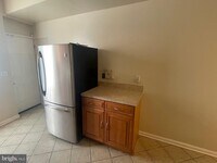 725 E Biddle St photo'