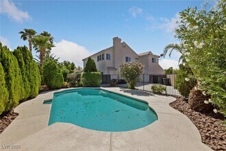 2890 Skowhegan Dr in Henderson, NV - Building Photo - Building Photo