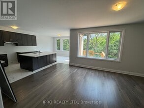 141 Harwood Ave in Woodstock, ON - Building Photo - Building Photo