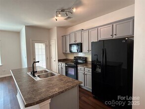 7618 Galvin St in Charlotte, NC - Building Photo - Building Photo