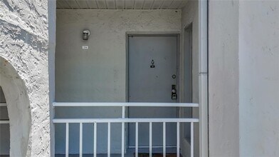 2625 FL-590 in Clearwater, FL - Foto de edificio - Building Photo
