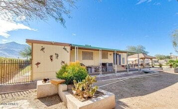 3232 Carver Rd in Laveen, AZ - Building Photo - Building Photo