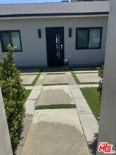 5346 Buffalo Ave in Los Angeles, CA - Building Photo - Building Photo