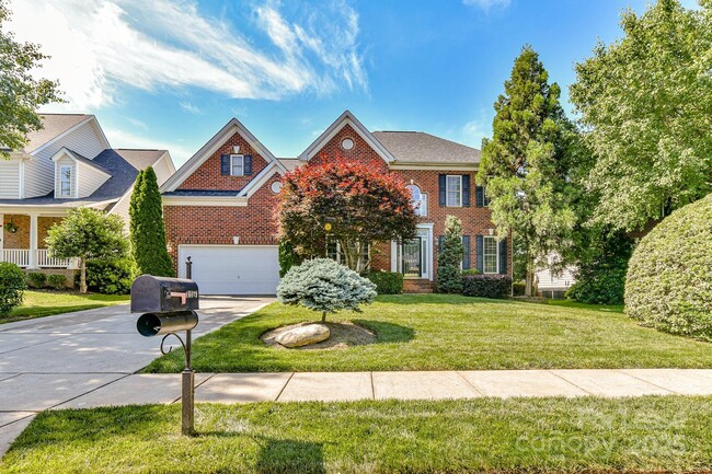 16829 Hampton Trace Rd in Huntersville, NC - Foto de edificio - Building Photo