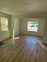 256 N Alvarado St-Unit -Front House in Ojai, CA - Building Photo - Building Photo