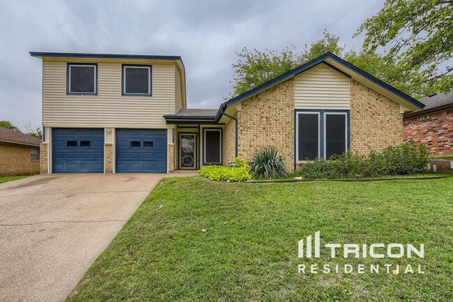 6217 Old Mill Cir in Watauga, TX - Building Photo - Building Photo