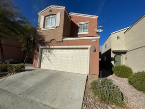 8960 Red Kansas Ct in Las Vegas, NV - Building Photo - Building Photo