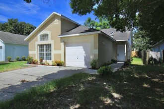 8695 Foley Dr in Orlando, FL - Building Photo - Building Photo