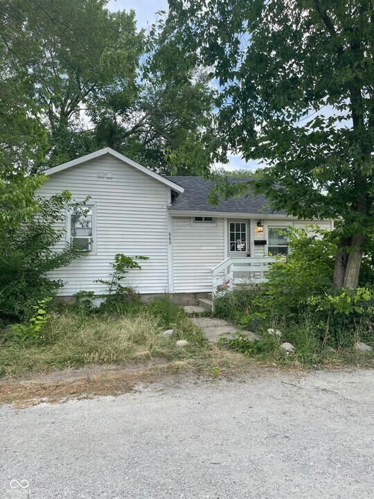 680 S 13th St in Noblesville, IN - Building Photo