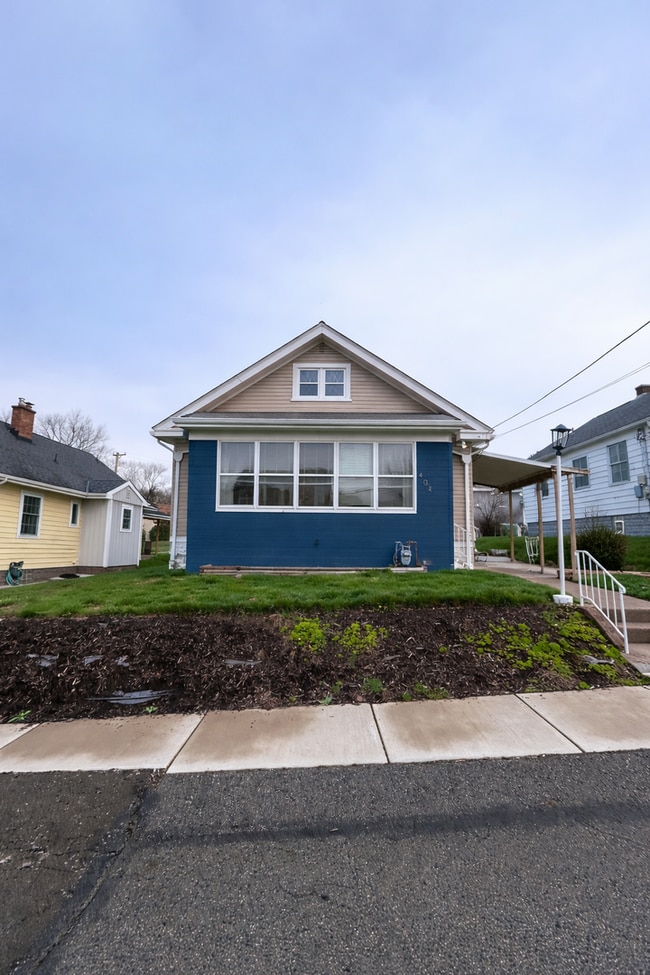 404 Reetz Ave in Pittsburgh, PA - Building Photo - Building Photo