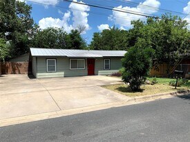1179 Oak Grove Ave in Austin, TX - Building Photo