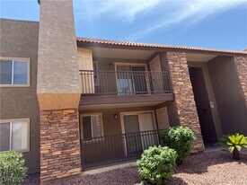 4390 Sandy River Dr in Las Vegas, NV - Building Photo