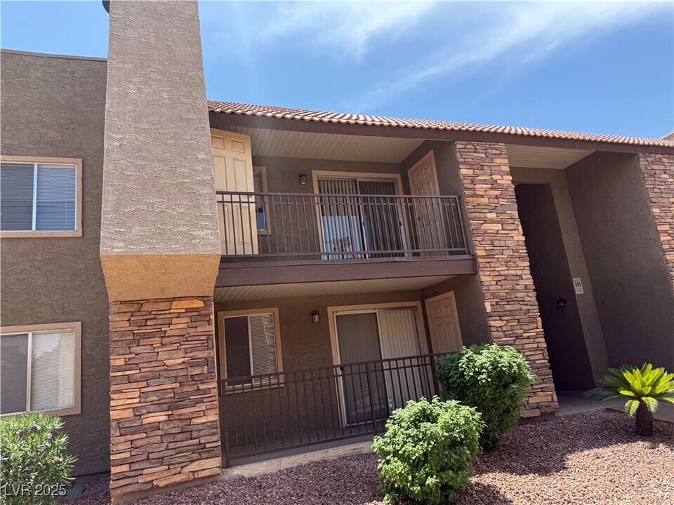 4390 Sandy River Dr in Las Vegas, NV - Building Photo