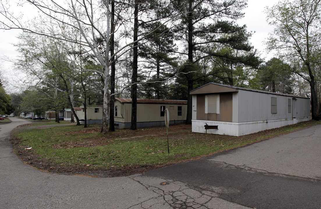 Oasis Trailer Village in Jacksonville, AR - Foto de edificio