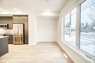 2206-2249 49 Ave SW in Calgary, AB - Building Photo - Building Photo