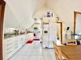 65 Fairbanks St, Unit 2 in Boston, MA - Building Photo