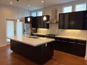 1809 Singleton Ave in Austin, TX - Building Photo - Building Photo