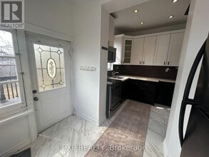 76 Rosemount Ave in Toronto, ON - Building Photo - Building Photo