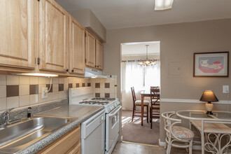 Fairfax Village Apartments in Fairfax, VA - Building Photo - Interior Photo