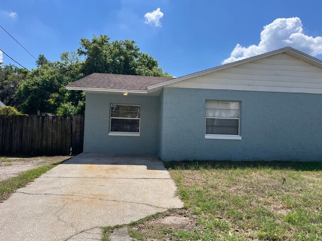 300 Orange Ave in Longwood, FL - Building Photo - Building Photo