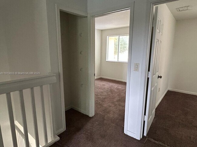 2851 SE 15th Rd in Homestead, FL - Building Photo - Building Photo