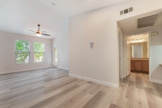 9975 Peace Way in Las Vegas, NV - Building Photo - Building Photo