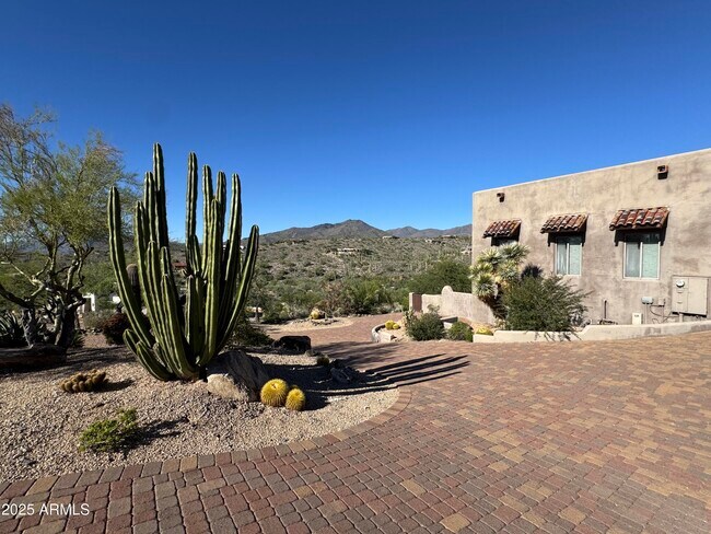 property at 38211 N Sombrero Rd