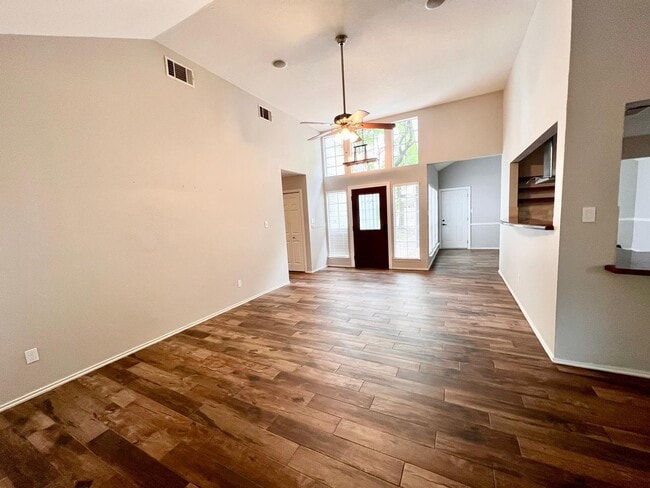 40 Country Forest Ct in Spring, TX - Foto de edificio - Building Photo