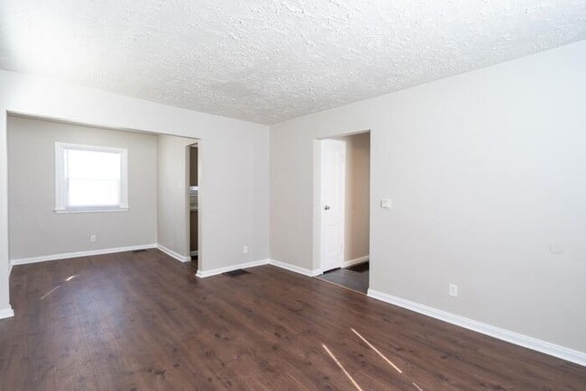 3046 N Temple Ave in Indianapolis, IN - Building Photo - Building Photo