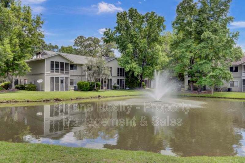 2750 Jobee Dr in Charleston, SC - Building Photo