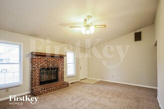942 Delray Dr in Indianapolis, IN - Building Photo - Building Photo