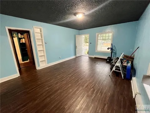property at 606 N 23rd St