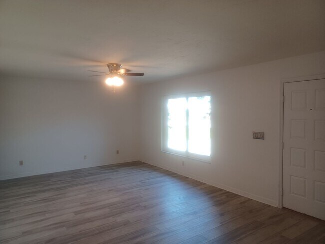 2227 SE 26th St in Cape Coral, FL - Building Photo - Building Photo