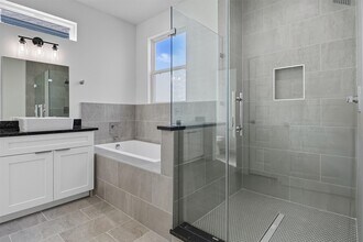 2924 El Fenice Ln in Houston, TX - Building Photo - Building Photo