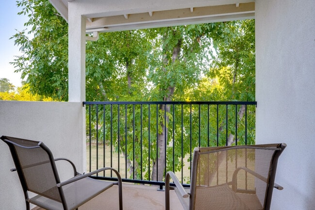 8637 S Newberry Ln in Tempe, AZ - Building Photo - Building Photo