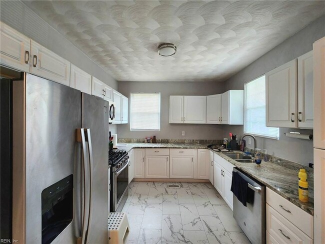 3605 Killam Ave in Norfolk, VA - Building Photo - Building Photo