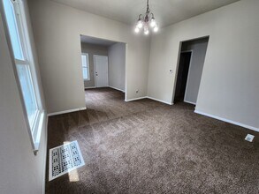 1447 13th St in Des Moines, IA - Building Photo - Building Photo