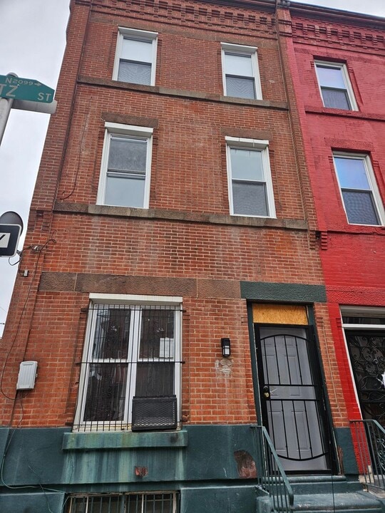 2036 N Gratz St in Philadelphia, PA - Building Photo