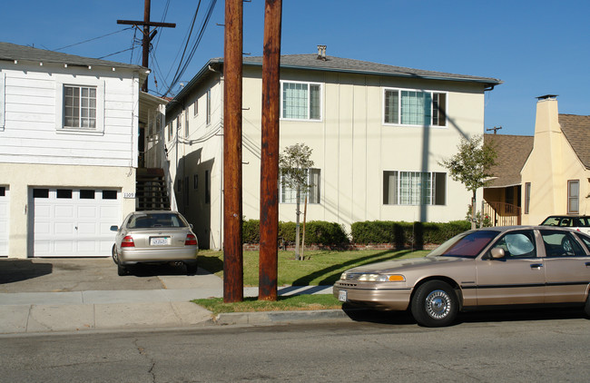 1113 E Acacia Ave in Glendale, CA - Building Photo - Building Photo