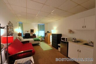 854 Beacon St, Unit 6 in Boston, MA - Building Photo - Building Photo