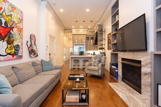 288 Commonwealth Ave in Boston, MA - Building Photo - Building Photo