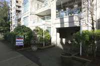 Charlotte Garrdens in Vancouver, BC - Building Photo - Building Photo