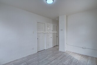 2453 Prospect St in Gary, IN - Building Photo - Building Photo