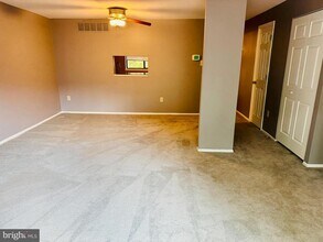 9021 Early April Way in Columbia, MD - Building Photo - Building Photo
