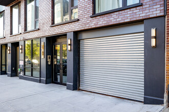 21 Meserole St in Brooklyn, NY - Building Photo - Building Photo