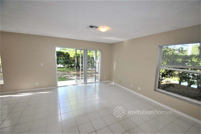 4637 Purdue Dr in Boynton Beach, FL - Building Photo - Building Photo